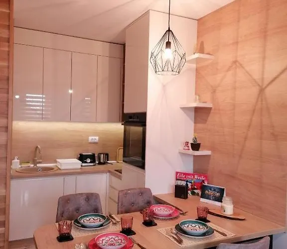 21 Elsa Iii Apartment *